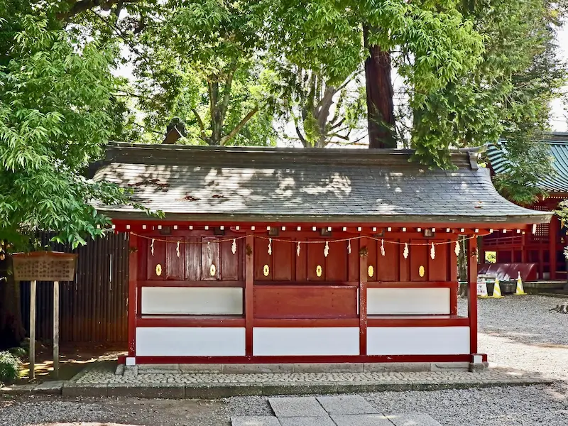 Rokusha auxiliary shrine within Hikawa Jinja grounds in Omiya